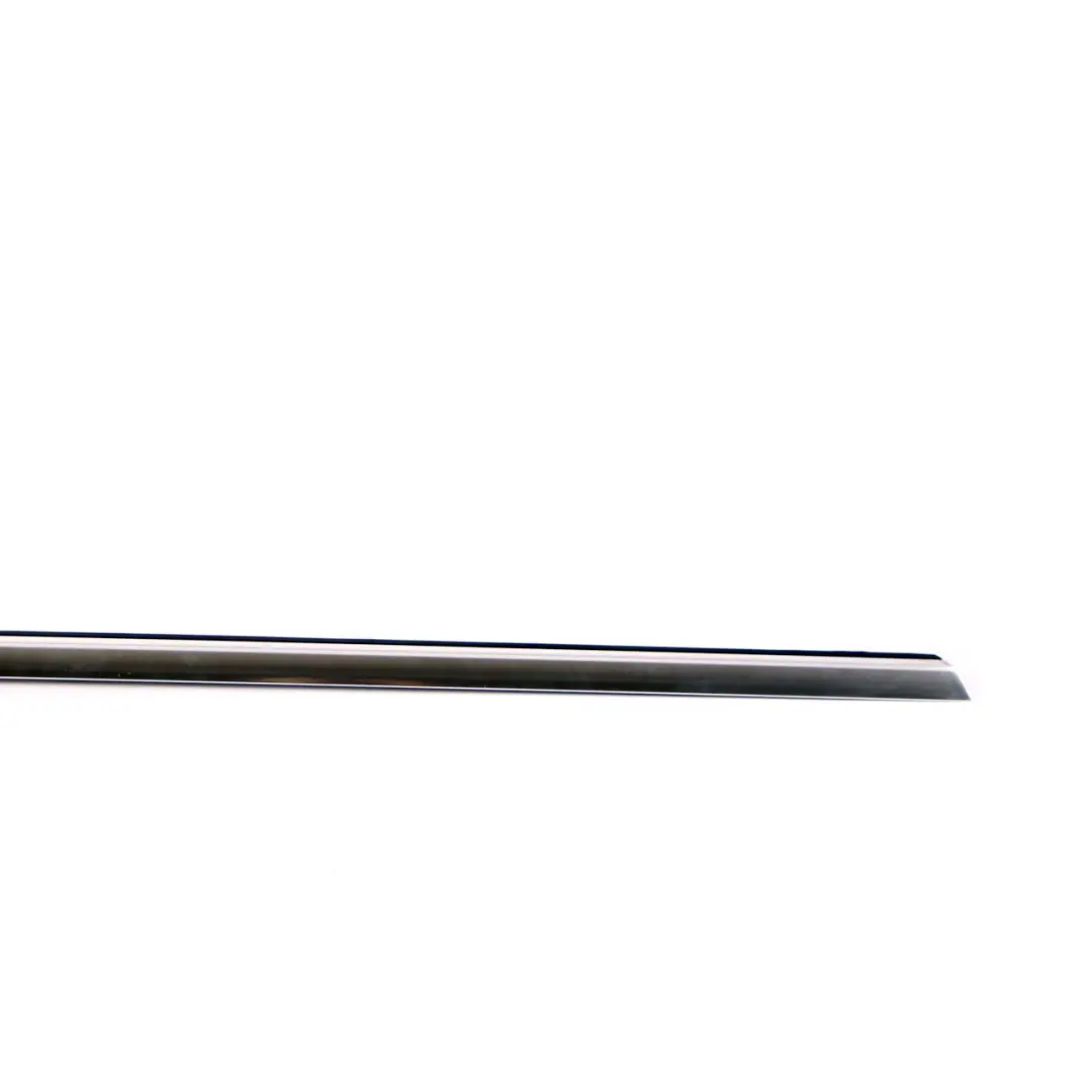 Mercedes W176 Türfensterleiste Zierleiste Vorne Rechts O/S Chrom - SKU A1767250182 - Teilenummer A1767250182