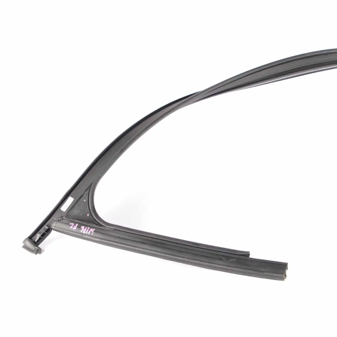 Tür Fenster Dichtung Führungs Rahmen Vorne Links für Mercedes W176 mit Teilenummer A1767251100 Mercedes W176 Tür Fenster Dichtung Führungs Rahmen Vorne Links - SKU A1767251100 - Teilenummer A1767251100