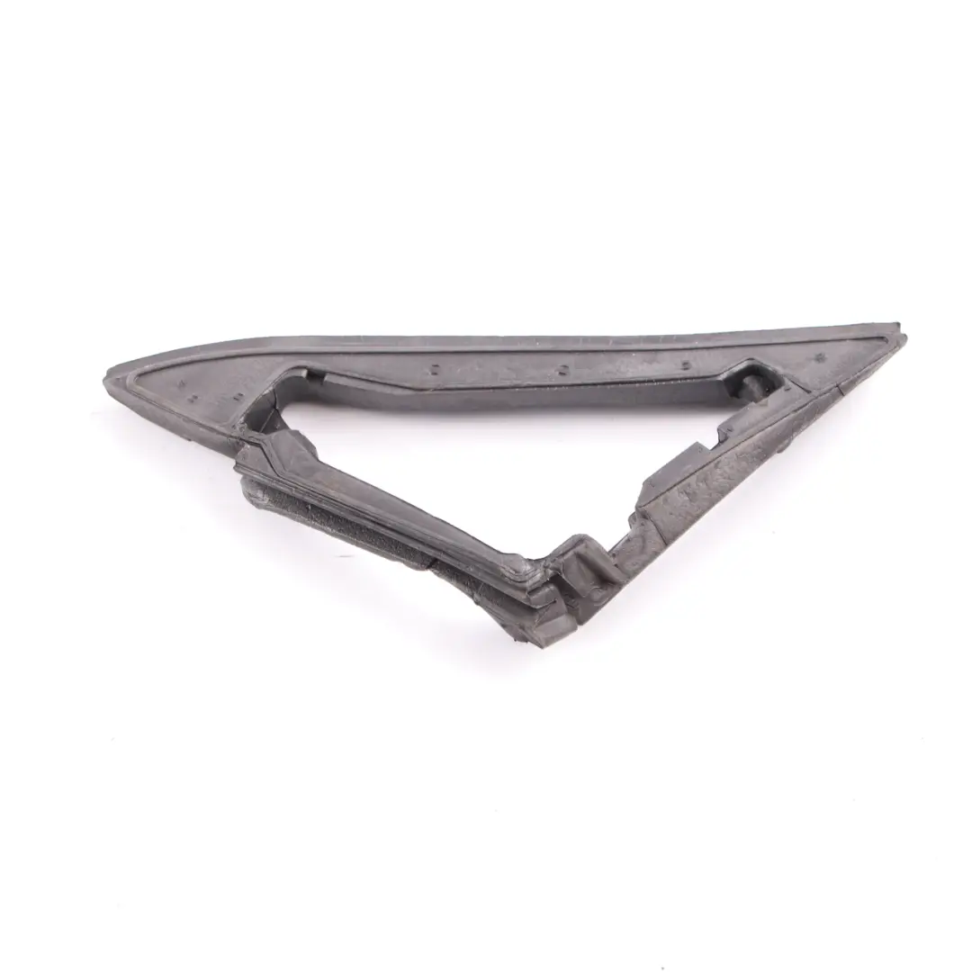 Mercedes W176 Sello Espejo Retroviso Aislamiento Triángulo Izquierdo - SKU A1767270788 - Número de pieza A1767270788