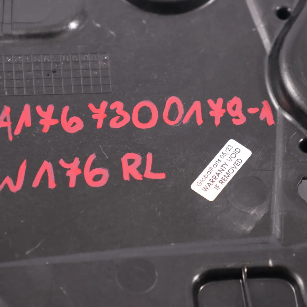 Mercedes W176 Elevalunas Base Trasero Izquierdo Embellecedor Tarjeta Puerta - SKU A1767300179-1 - Número de pieza A1767300179