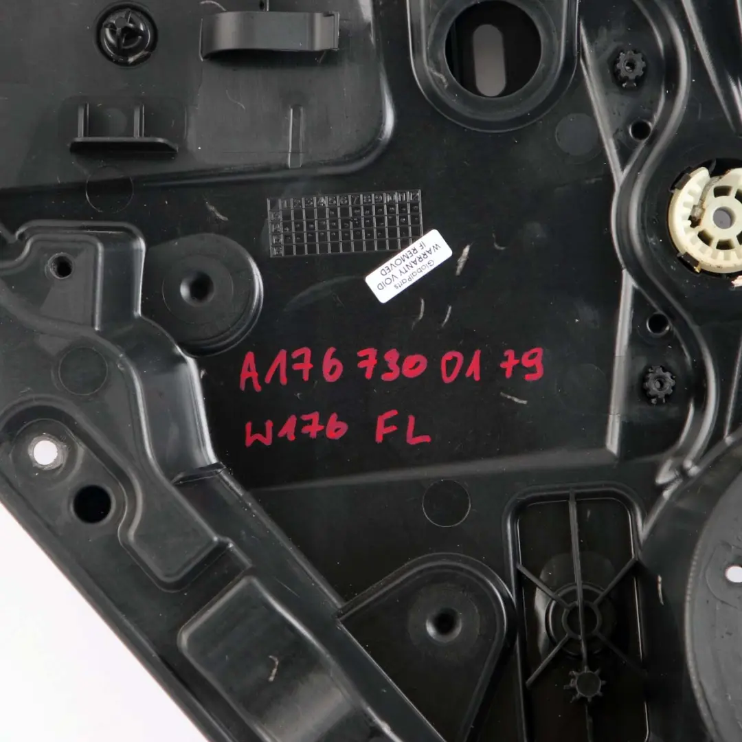  Lève vitre Régulateur Mercedes W176 Panneau de la carte de porte arrière gauche - SKU A1767300179 - Numéro de pièce A1767300179