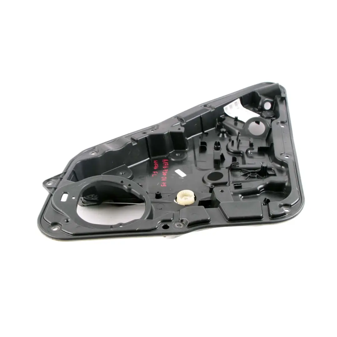 Lève vitre Régulateur Mercedes W176 Panneau de la carte de porte arrière gauche pour à propos du numéro de pièce A1767300179 Lève vitre Régulateur Mercedes W176 Panneau de la carte de porte arrière gauche - SKU A1767300179 - Numéro de pièce A1767300179