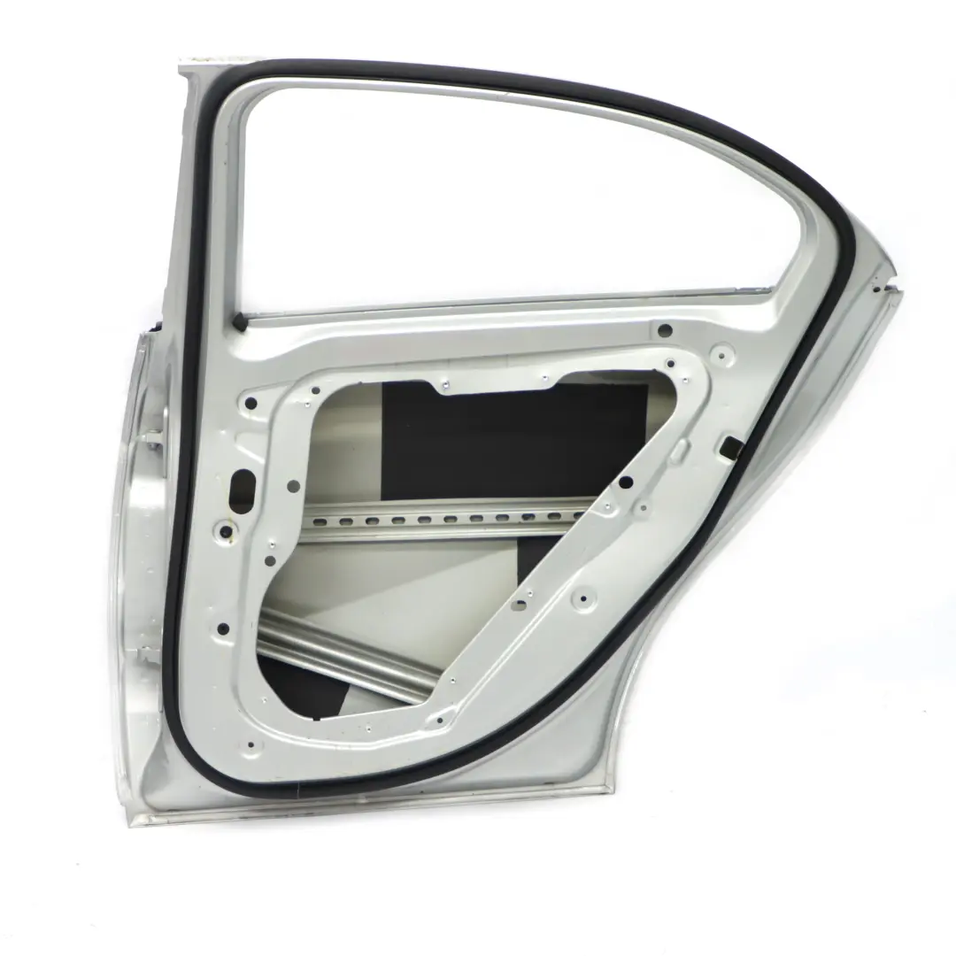 Mercedes W176 Tür hinten rechts A-Klasse Polarsilber Metallic - 761 - SKU A1767300205-PLS1 - Teilenummer A1767300205