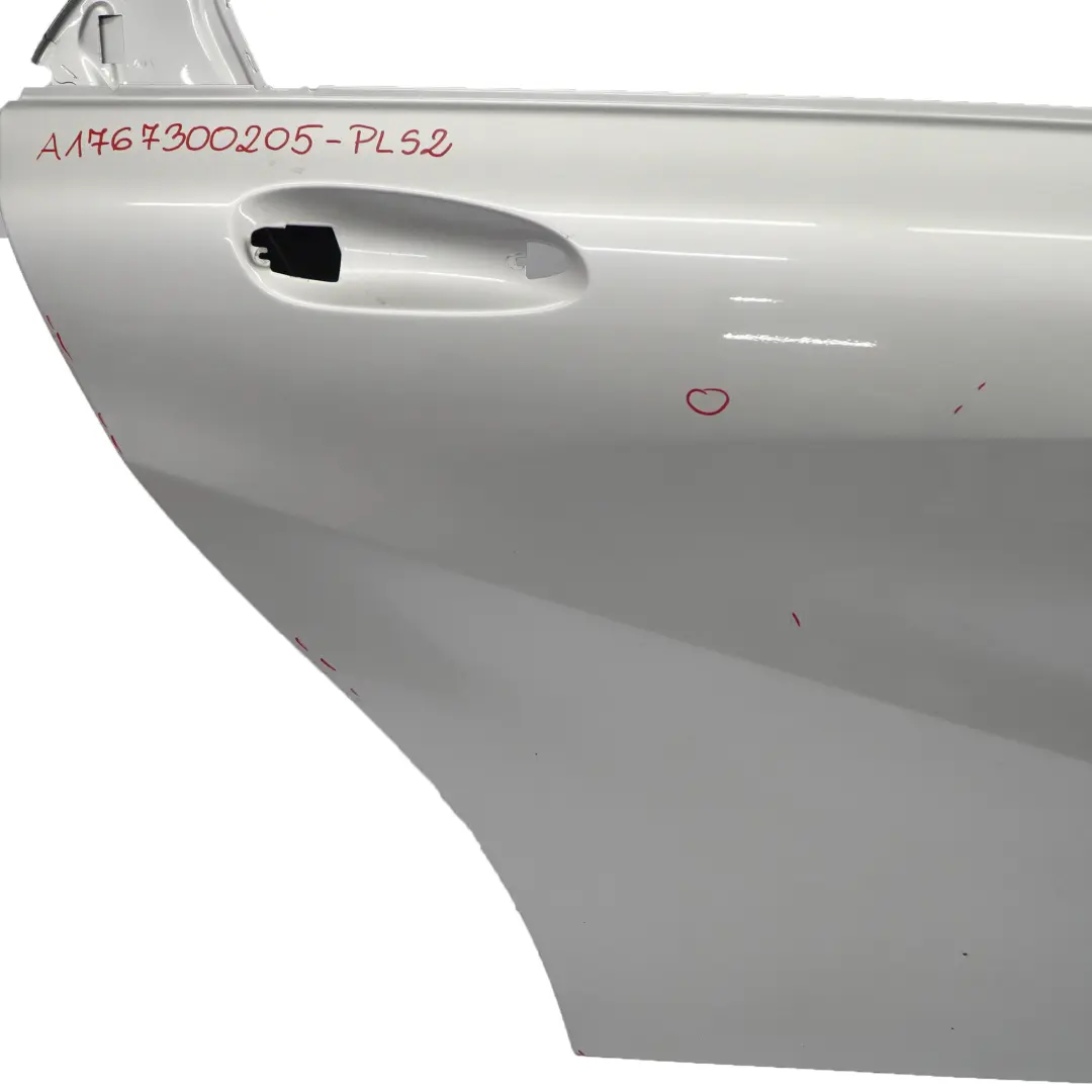 Porta posteriore destra Polar Silver Metallic - 761 per Mercedes W176 con numero di parte A1767300205 Mercedes W176 Porta posteriore destra Polar Silver Metallic - 761 - SKU A1767300205-PLS2 - Numero di parte A1767300205