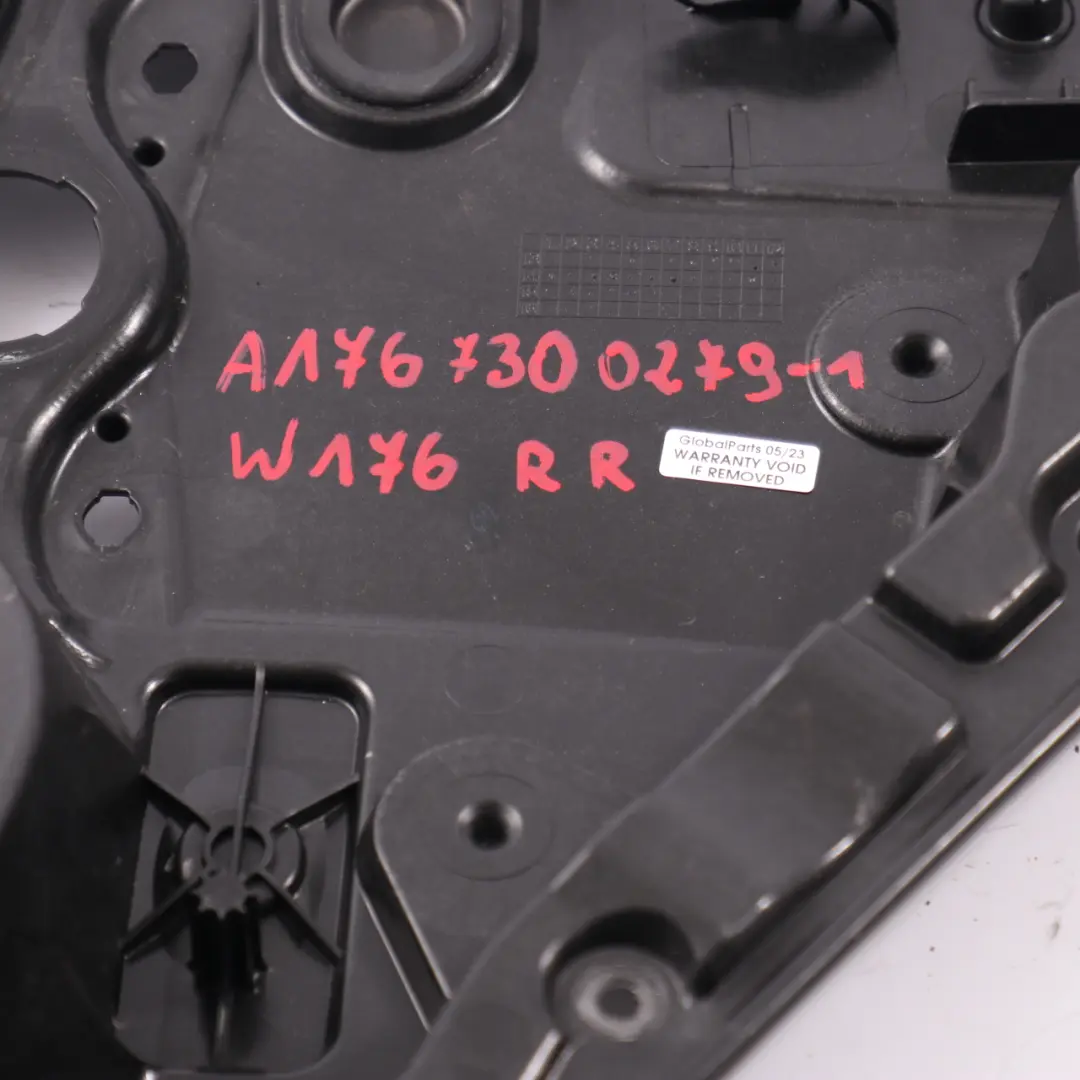 Fensterheber Basis hinten rechts Tür Karte Panel Trim für Mercedes W176 mit Teilenummer A1767300279 Mercedes W176 Fensterheber Basis hinten rechts Tür Karte Panel Trim - SKU A1767300279-1 - Teilenummer A1767300279