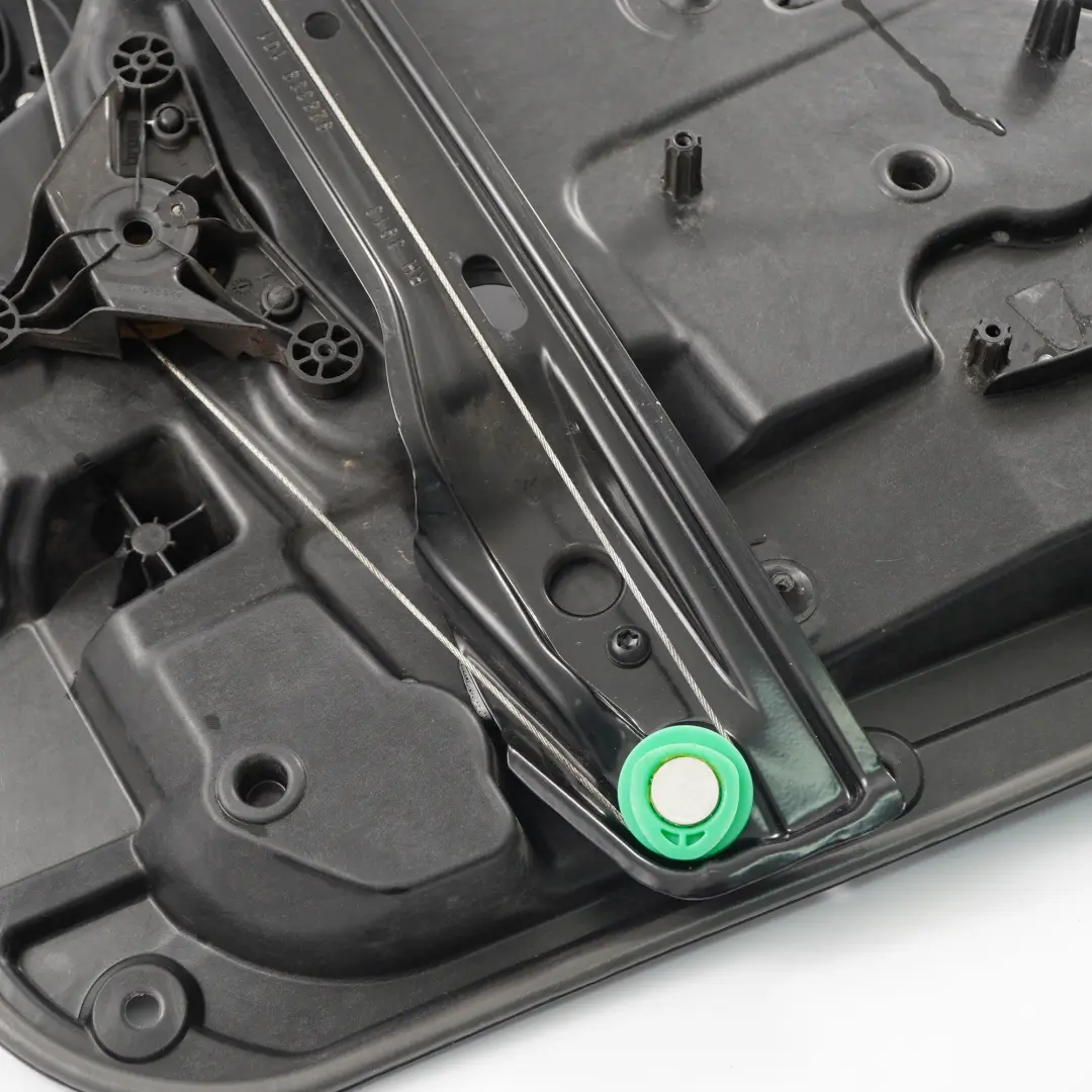 Mercedes W176 Podnośnik Szyby Drzwi Prawy Tył Głośnik - SKU A1767300279-2 - Numer Części A1767300279