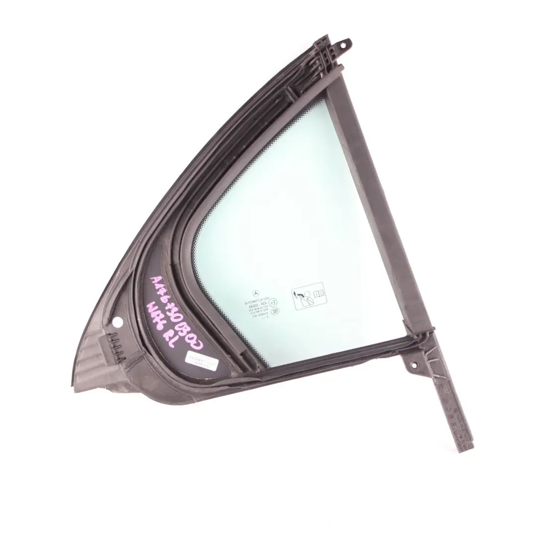 Vetro finestra porta posteriore sinistra lato quarto per Mercedes W176 con numero di parte A1767300300 Mercedes W176 Vetro finestra porta posteriore sinistra lato quarto - SKU A1767300300 - Numero di parte A1767300300