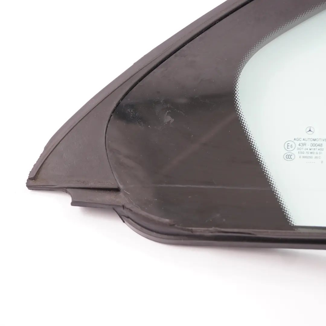 Glace de Porte Arrière Droite Quart de cercle AS2 pour Mercedes W176 à propos du numéro de pièce A1767300400 Mercedes W176 Glace de Porte Arrière Droite Quart de cercle AS2 - SKU A1767300400-1 - Numéro de pièce A1767300400