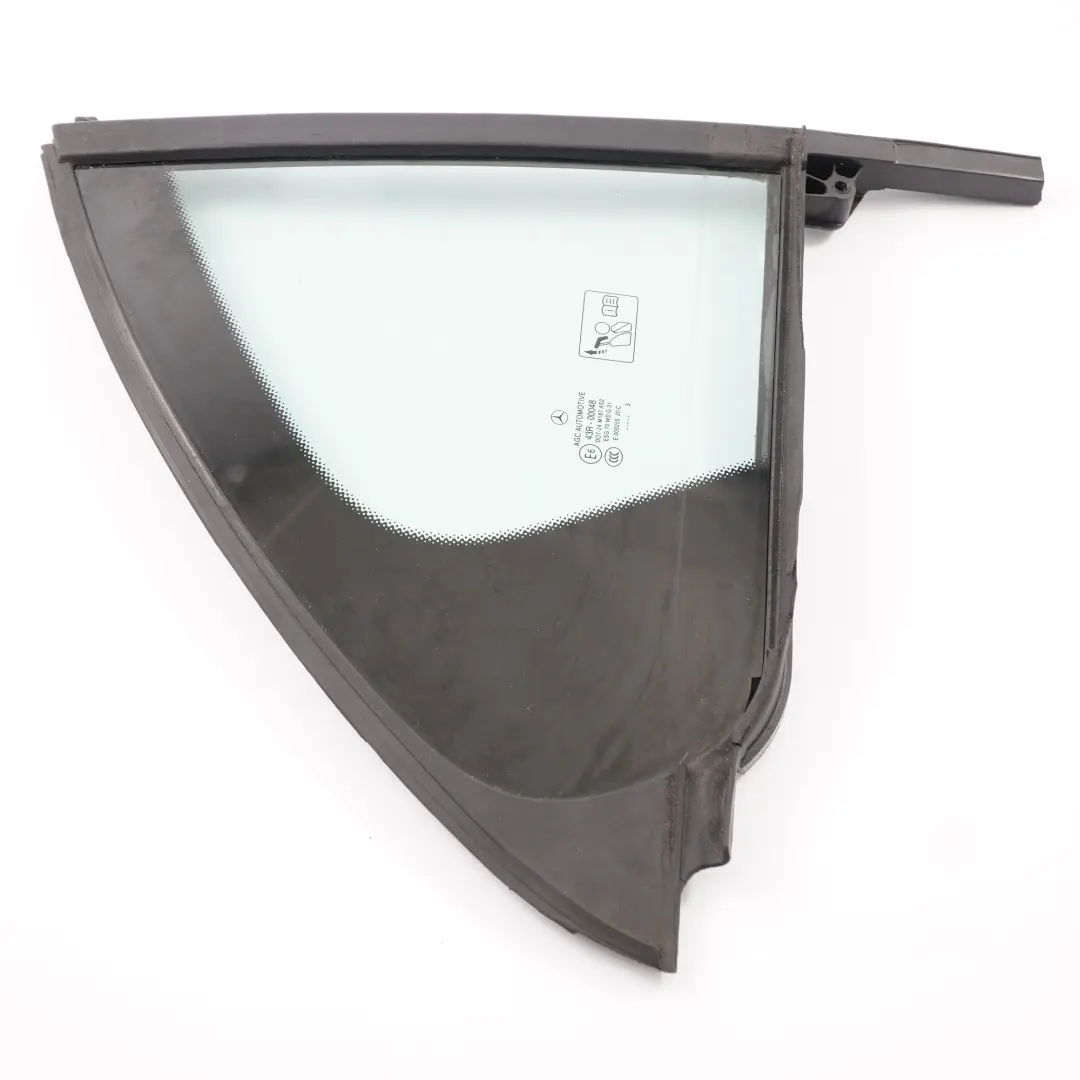 Mercedes W176 Fensterscheibe hinten rechts Tür Viertel Seite AS2 - SKU A1767300400-1 - Teilenummer A1767300400