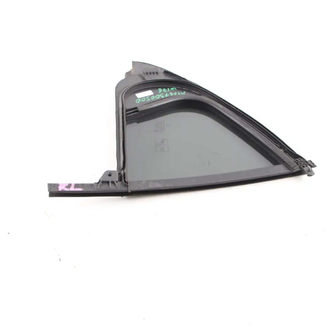 Cristal Puerta Trasera Cuarto Izquierdo Tintado AS3 para Mercedes W176 con número de pieza A1767300500 Mercedes W176 Cristal Puerta Trasera Cuarto Izquierdo Tintado AS3 - SKU A1767300500 - Número de pieza A1767300500