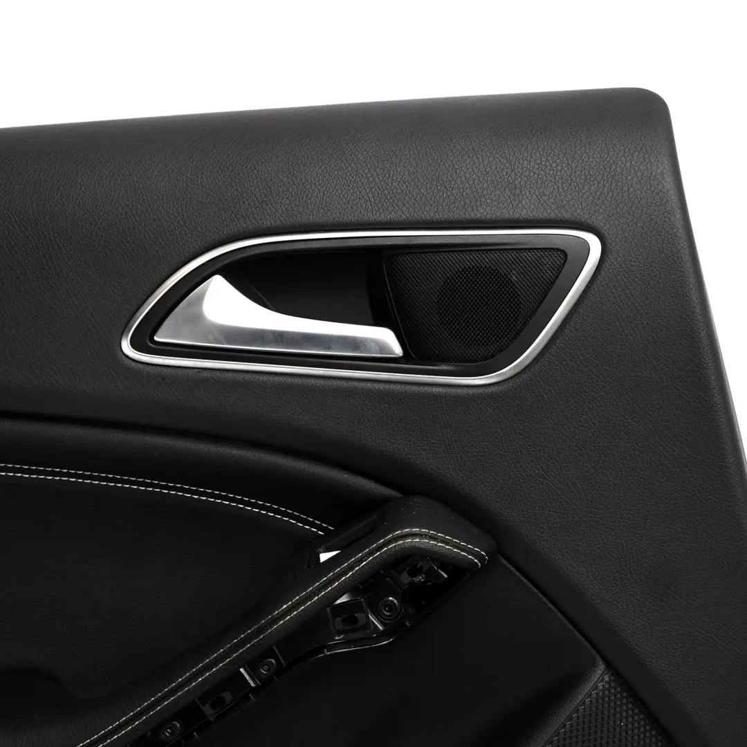 Mercedes W176 Tarjeta de puerta trasera izquierda panel de cuero Artico Negro - SKU A1767303300-2 - Número de pieza A1767303300