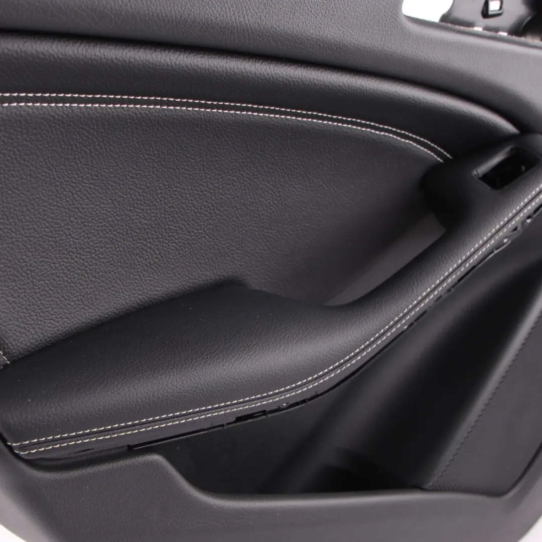 Door Card Trim posteriore sinistro Trim Panel imitazione pelle per Mercedes W176 con numero di parte A1767303300 Mercedes W176 Door Card Trim posteriore sinistro Trim Panel imitazione pelle - SKU A1767303300 - Numero di parte A1767303300