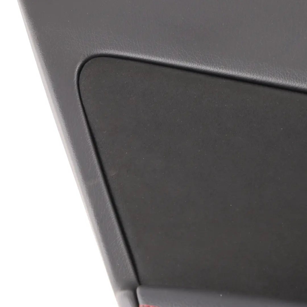 Rivestimento scheda della porta posteriore sinistra rivestimento per Mercedes W176 con numero di parte A1767303500 Mercedes W176 Rivestimento scheda della porta posteriore sinistra rivestimento - SKU A1767303500 - Numero di parte A1767303500