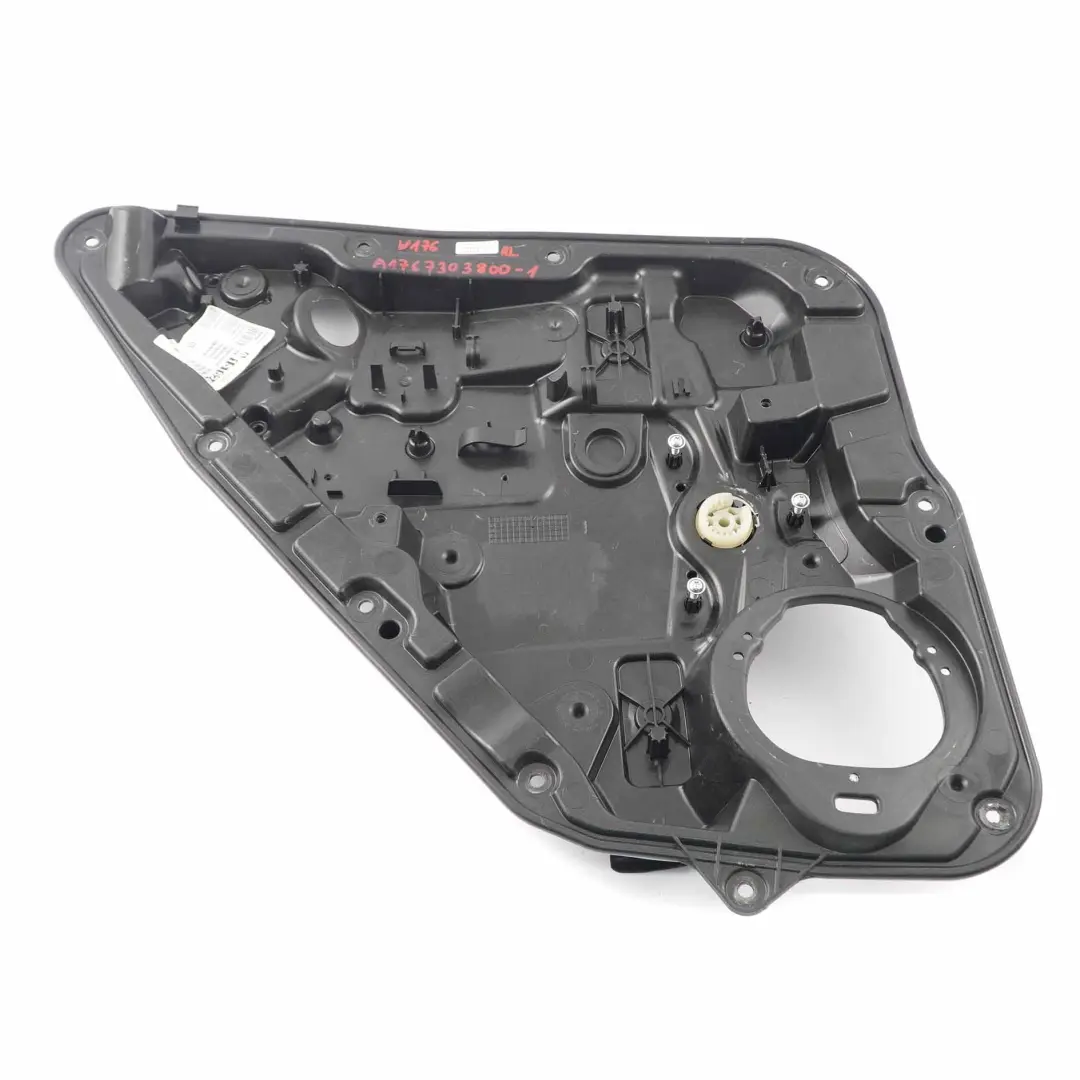 Lève-vitre Régulateur Mercedes W176 Panneau de carte de porte arrière gauche pour à propos du numéro de pièce A1767303800 Lève-vitre Régulateur Mercedes W176 Panneau de carte de porte arrière gauche - SKU A1767303800 - Numéro de pièce A1767303800