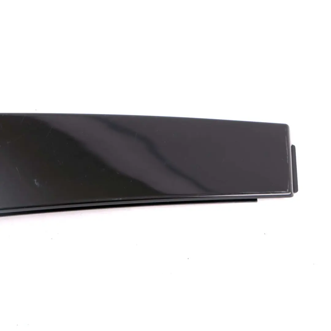 Mercedes W176 Garniture Montant Porte Arrière Extérieur Droit - SKU A1767320200 - Numéro de pièce A1767320200