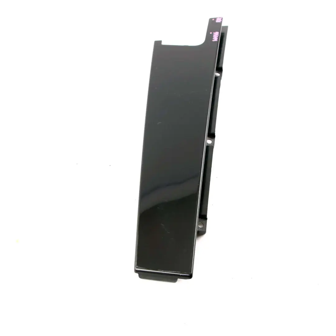 Mercedes W176 Rivestimento Montante Porta Posteriore Esterno Destro - SKU A1767320200 - Numero di parte A1767320200