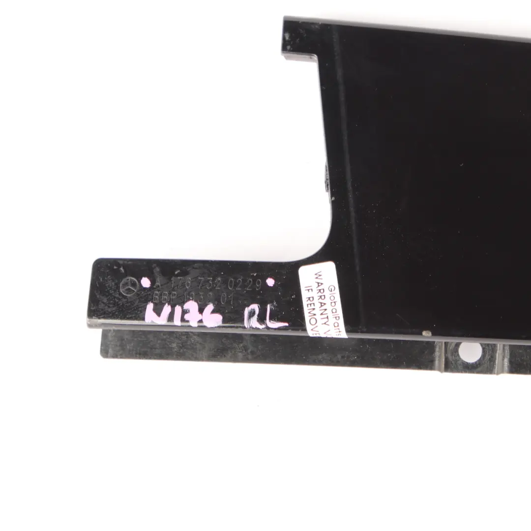 Mercedes W176 Cubrepuerta Pilar Trasero Izquierdo Exterior - SKU A1767320229 - Número de pieza A1767320229