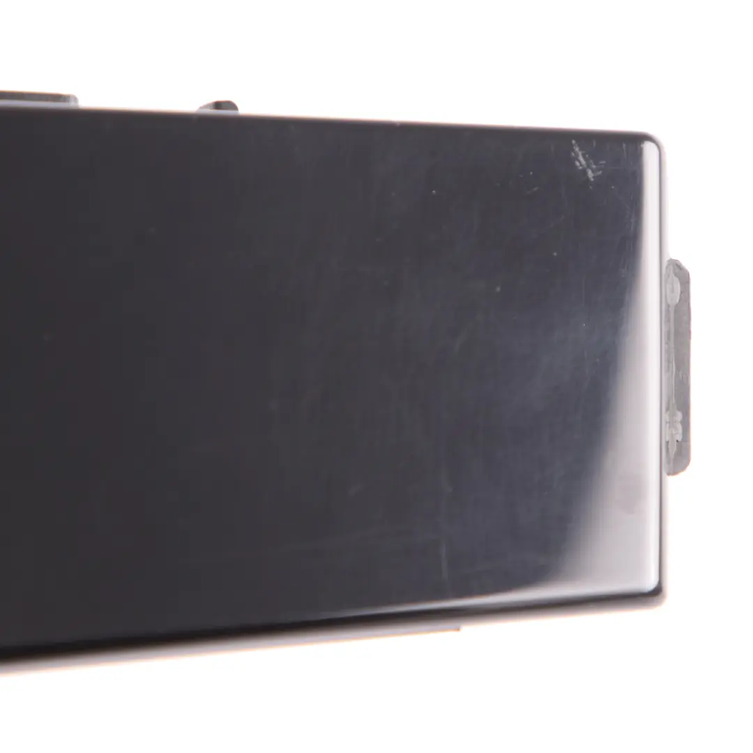 Colonnina porta Cover B posteriore destra Trim High Gloss Shadow per Mercedes W176 con numero di parte A1767320329 Mercedes W176 Colonnina porta Cover B posteriore destra Trim High Gloss Shadow - SKU A1767320329 - Numero di parte A1767320329