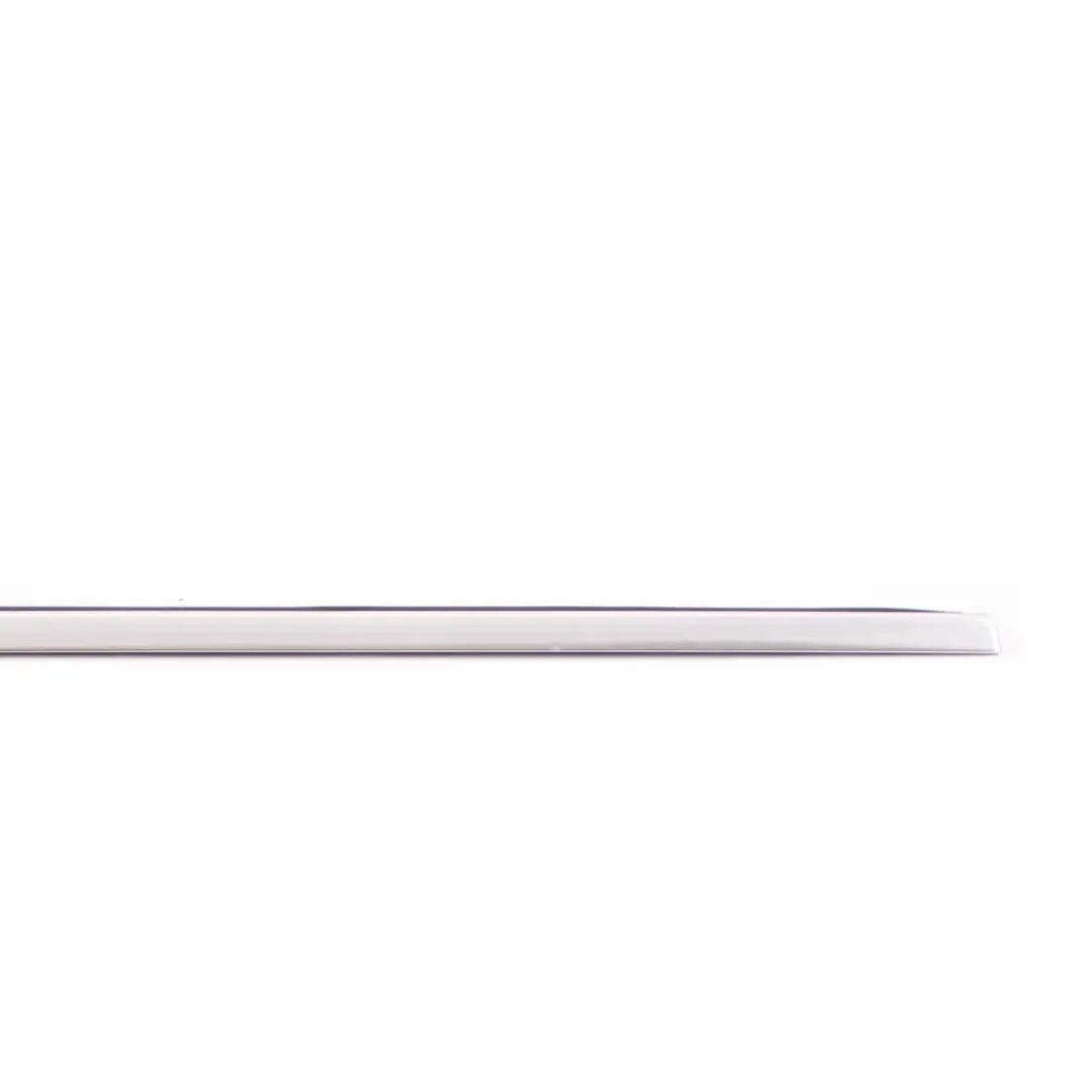 Mercedes W176 Embellecedor de Rail de Ventana Trasera Izquierda - SKU A1767350082 - Número de pieza A1767350082