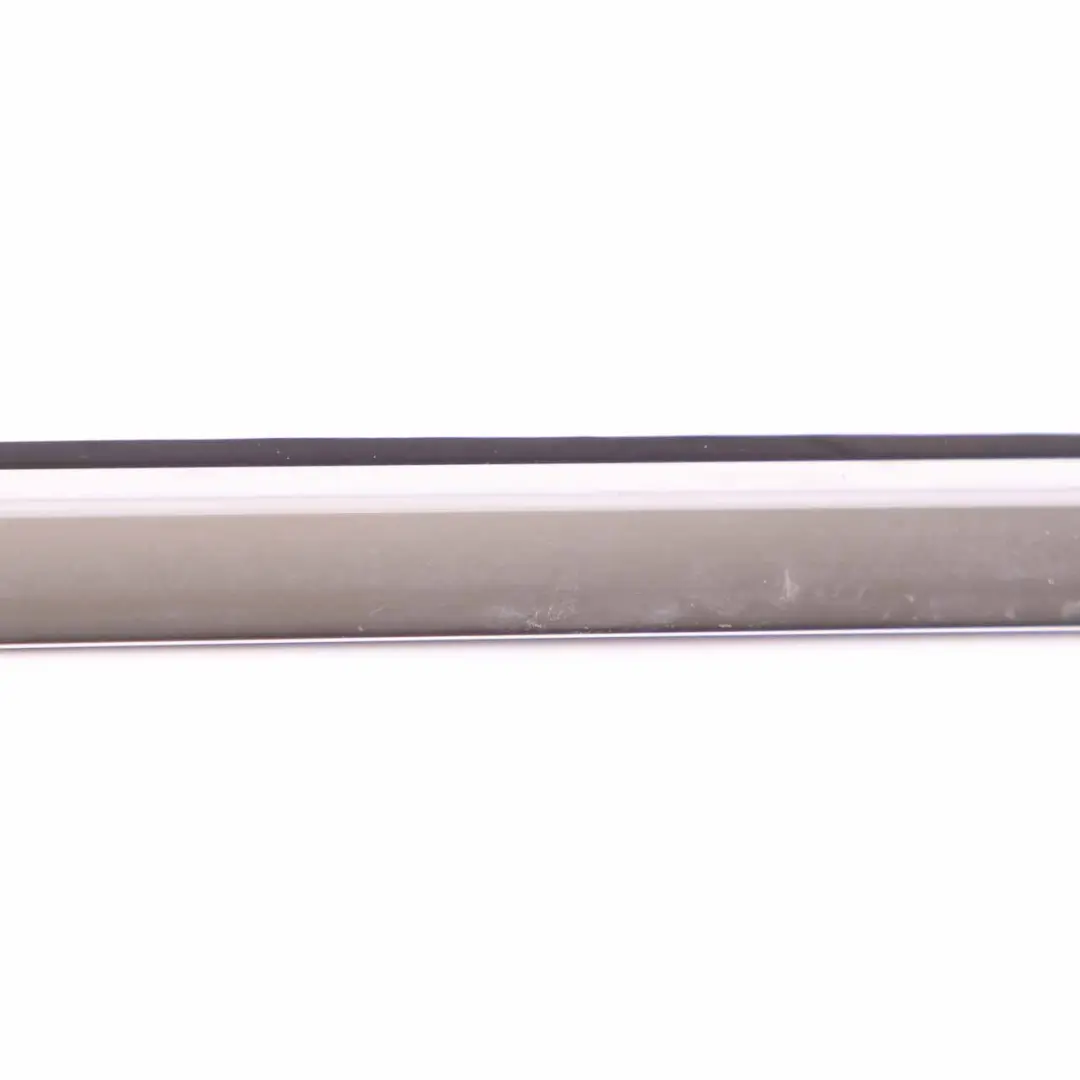 Fensterschienendichtung hinten links Dichtungsstreifen Trim für Mercedes W176 mit Teilenummer A1767350082 Mercedes W176 Fensterschienendichtung hinten links Dichtungsstreifen Trim - SKU A1767350082 - Teilenummer A1767350082