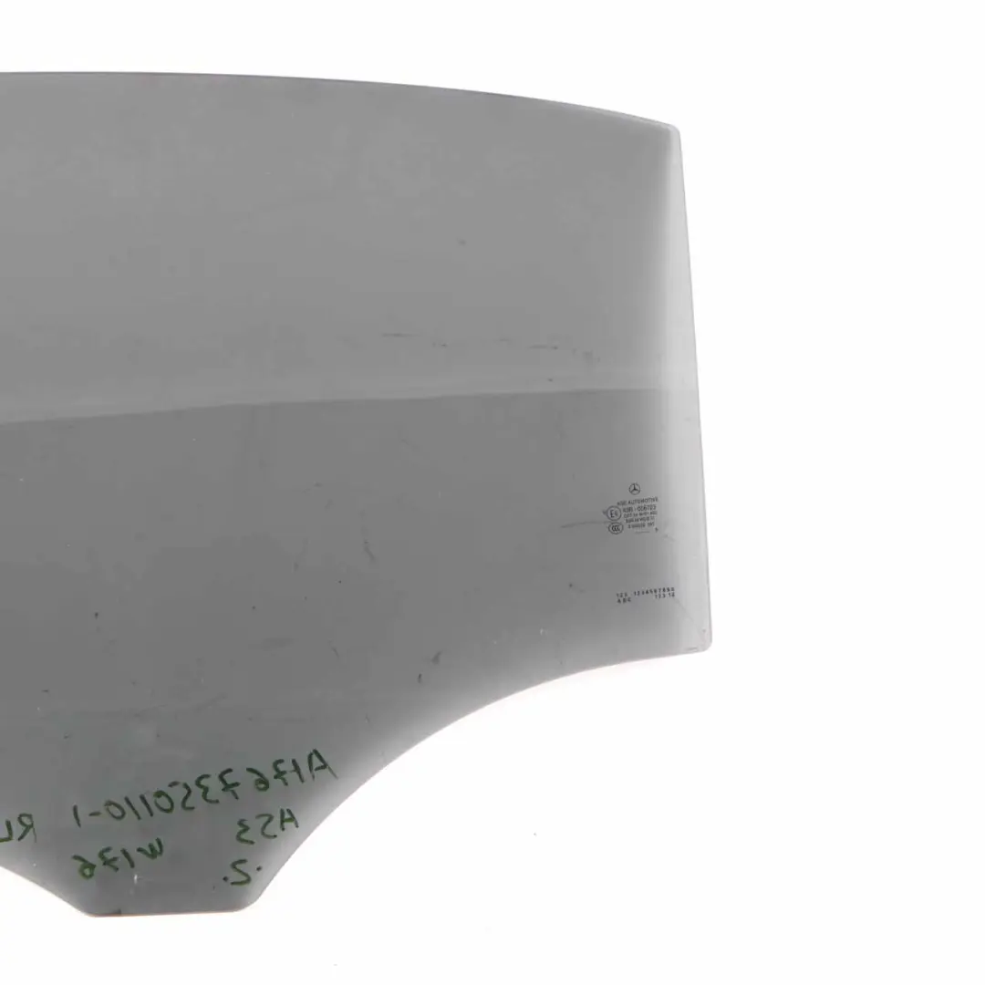 Vitre Porte Arrière Gauche Vitrage Noir AS3 pour Mercedes W176 à propos du numéro de pièce A1767350110 Mercedes W176 Vitre Porte Arrière Gauche Vitrage Noir AS3 - SKU A1767350110-1 - Numéro de pièce A1767350110