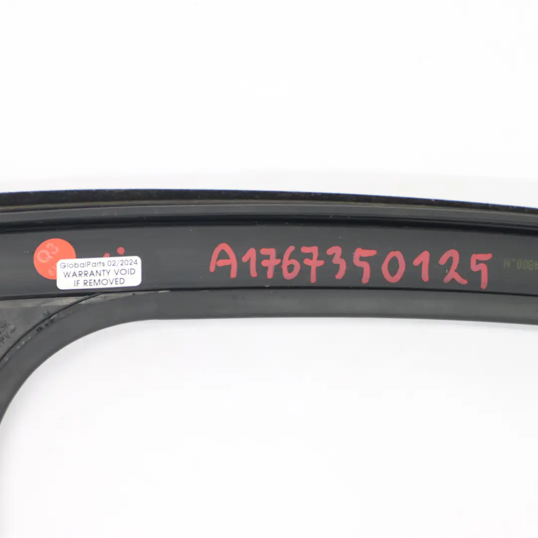 Porta posteriore destra Finestra Guida Guarnizione per Mercedes W176 con numero di parte A1767350125 Mercedes W176 Porta posteriore destra Finestra Guida Guarnizione - SKU A1767350125 - Numero di parte A1767350125