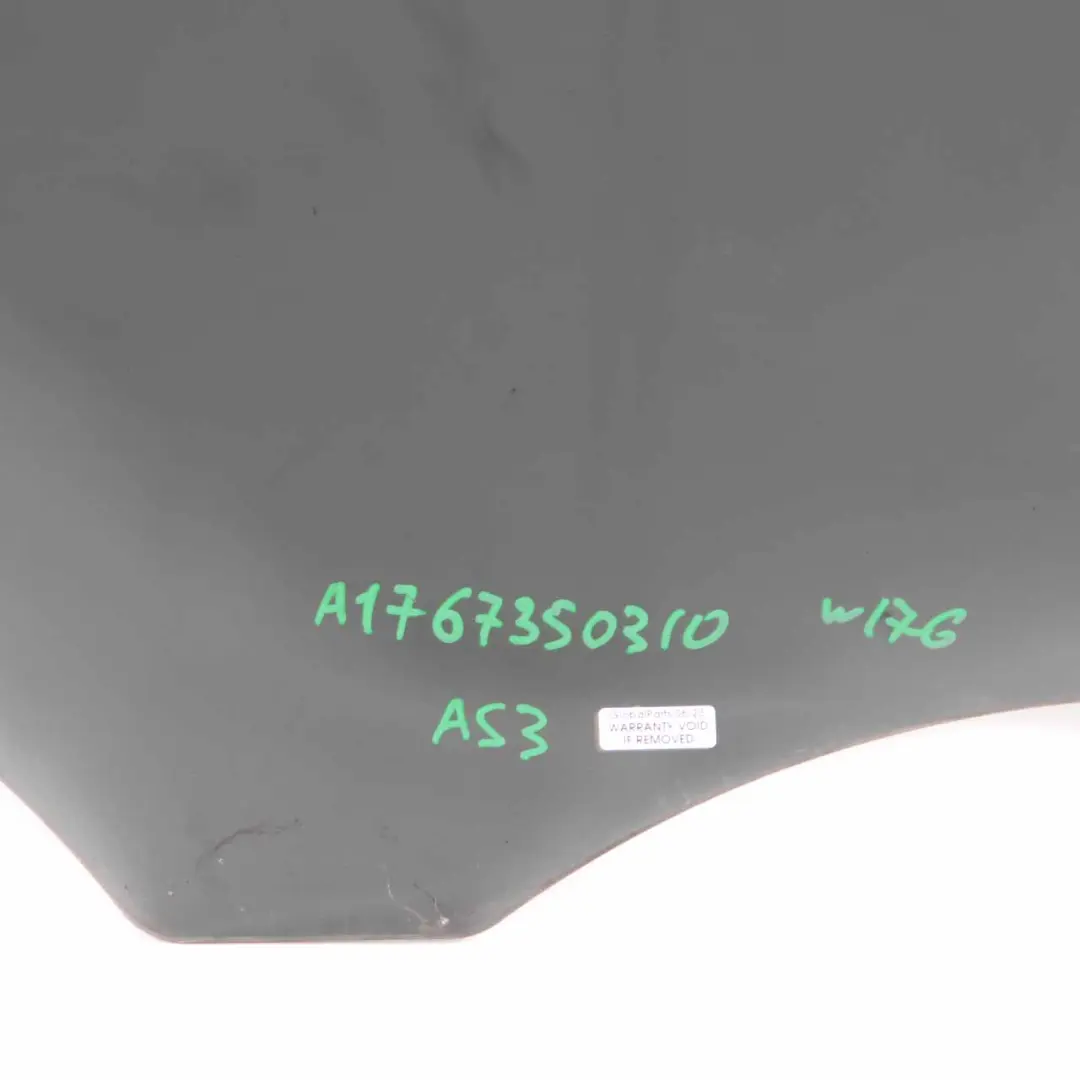 Vetro della porta posteriore sinistra Nero AS3 per Mercedes W176 con numero di parte A1767350310 Mercedes W176 Vetro della porta posteriore sinistra Nero AS3 - SKU A1767350310 - Numero di parte A1767350310