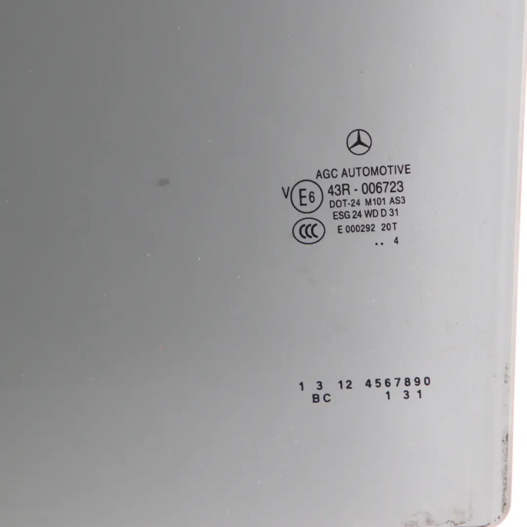 Mercedes W176 Vetro della porta posteriore sinistra Nero AS3 - SKU A1767350310 - Numero di parte A1767350310