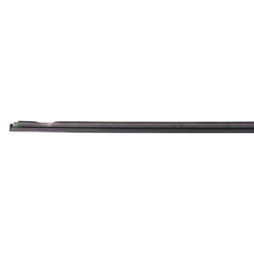 Mercedes W176 Puerta Ventana Moldura Trasera Derecha Recorte Negro - SKU A1767350482 - Número de pieza A1767350482