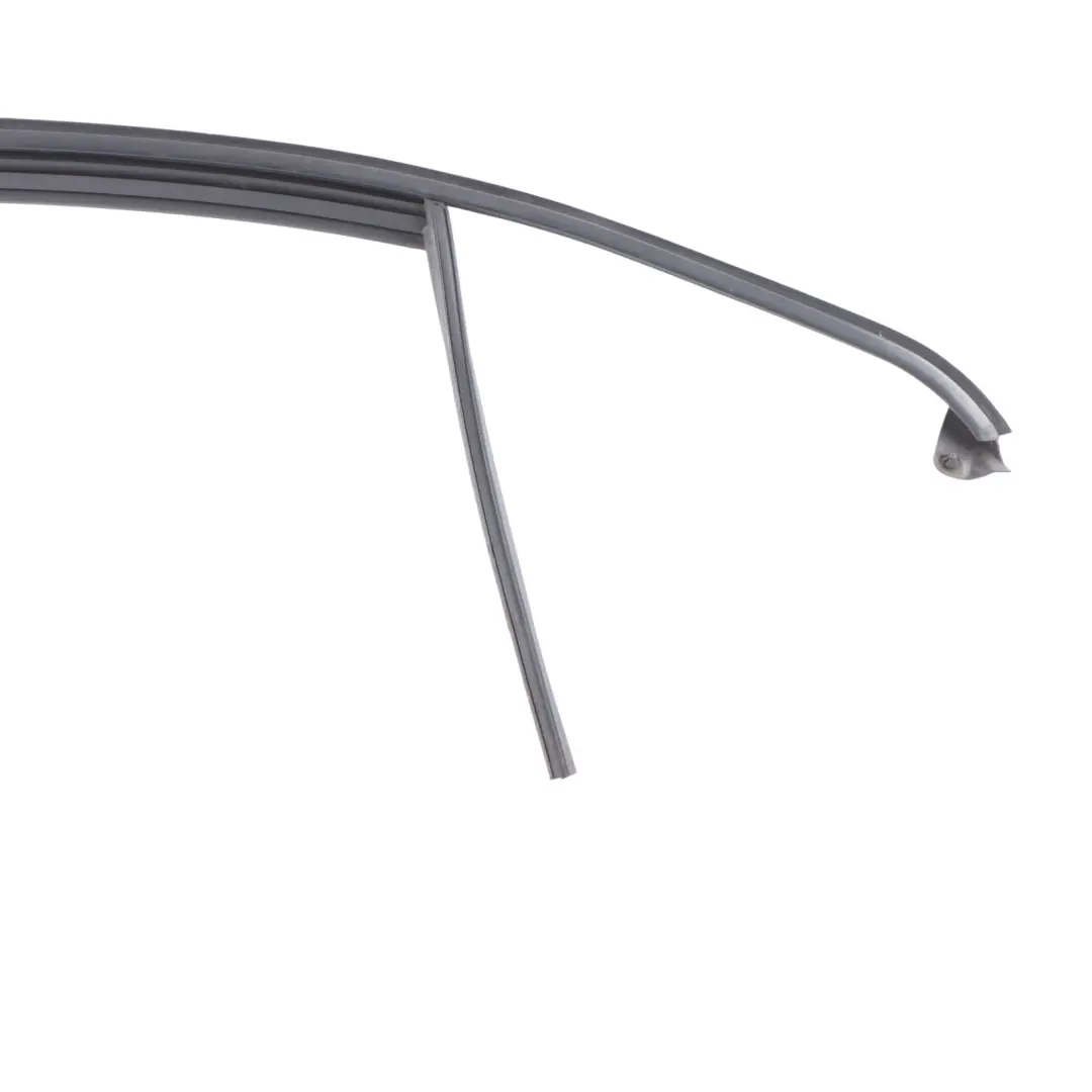 Mercedes W176 Carril guía trasero Junta estanqueidad puerta Goma lado izquierdo - SKU A1767351100 - Número de pieza A1767351100