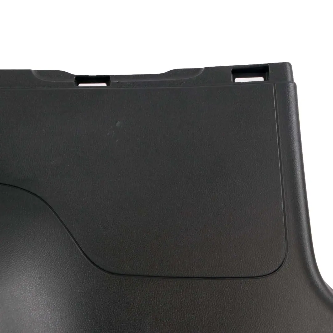 Mercedes W176 Embellecedor interior del portón trasero Panel interior maletero - SKU A1767400070 - Número de pieza A4147400070