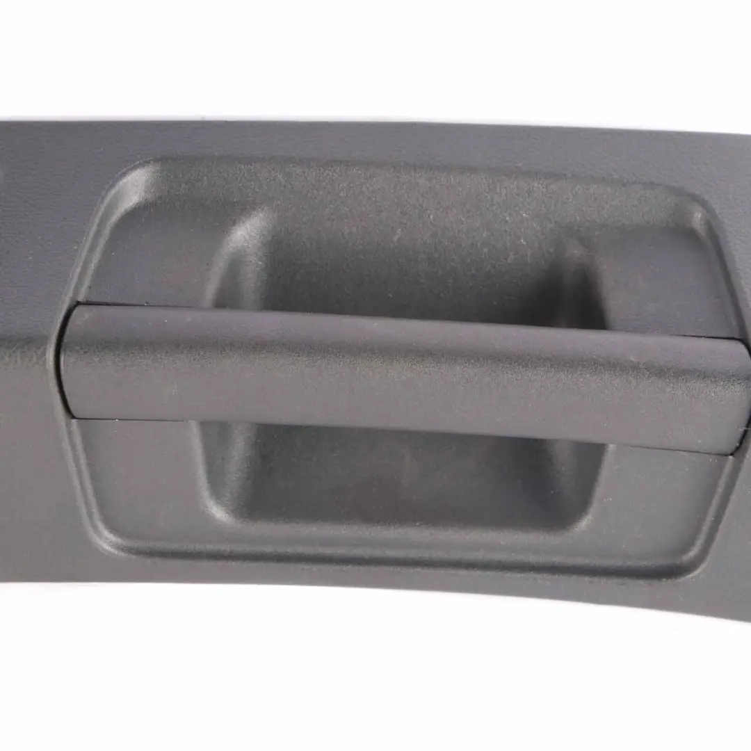 Couvercle panneau poignee d'ouverture hayon coffre bagages 7211221 pour BMW F07 GT à propos du numéro de pièce A1767400172 BMW F07 GT Couvercle panneau poignee d'ouverture hayon coffre bagages 7211221 - SKU A1767400172 - Numéro de pièce A1767400172