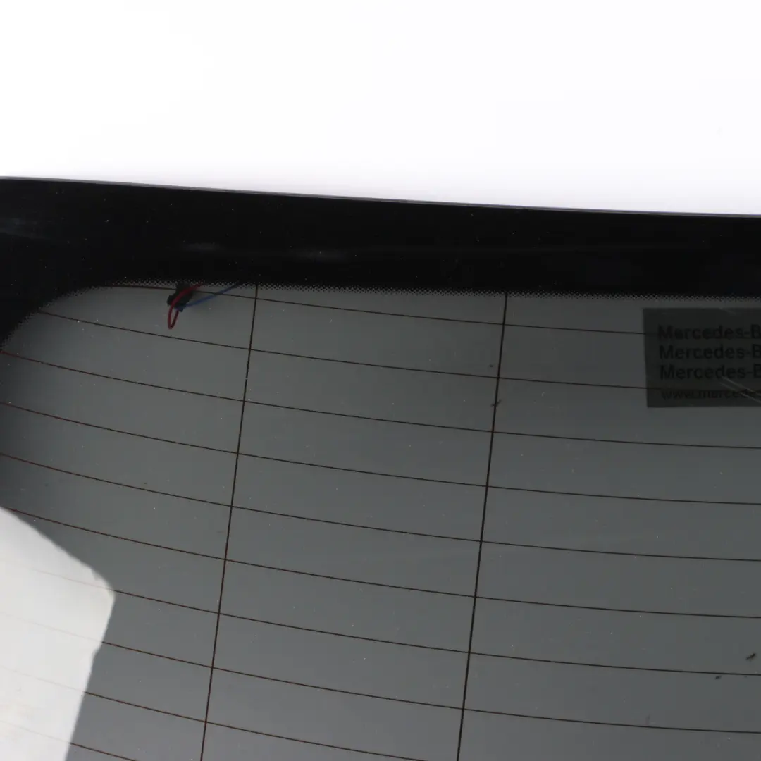 Szyba Klapy Bagażnika Tylna Tył do Mercedes W176 o numerze A1767400457 Mercedes W176 Szyba Klapy Bagażnika Tylna Tył - SKU A1767400457 - Numer Części A1767400457
