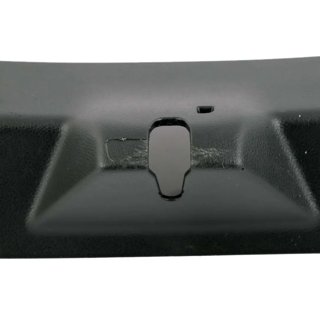 Mercedes W176 Portellone Posteriore Maniglia Trunk Interior Panel - SKU A1767400472 - Numero di parte A1767400472