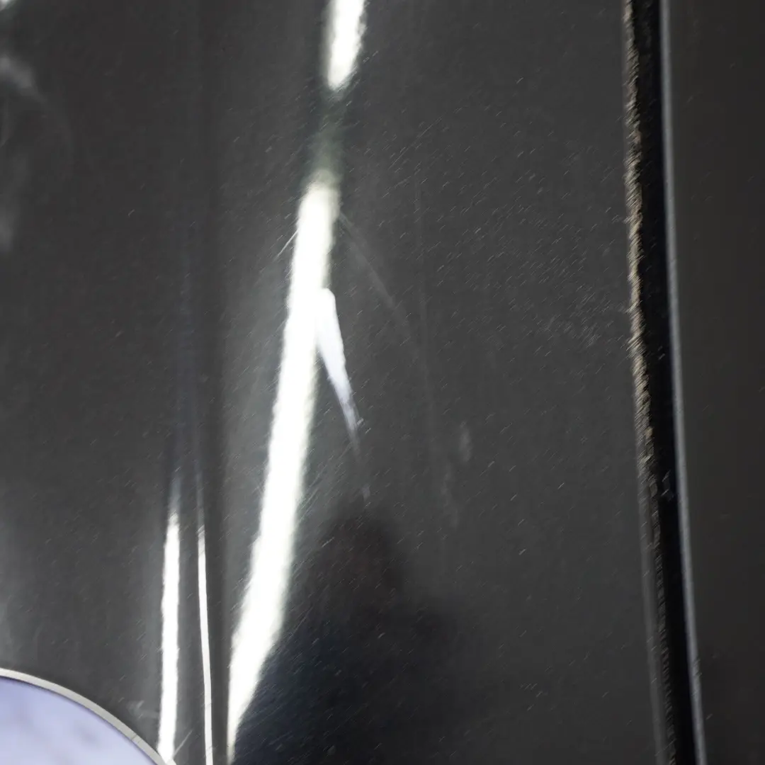 Klapa Bagażnika Kosmos Black - 191 do Mercedes W176 o numerze A1767402200 Mercedes W176 Klapa Bagażnika Kosmos Black - 191 - SKU A1767402200-KB2 - Numer Części A1767402200