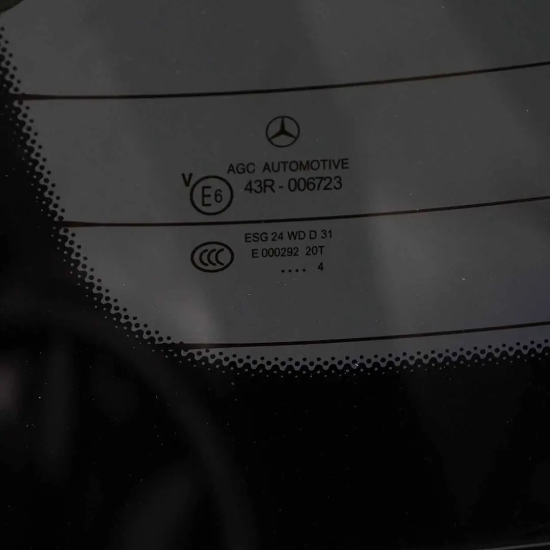 Klapa Bagażnika Kosmos Black - 191 do Mercedes W176 o numerze A1767402200 Mercedes W176 Klapa Bagażnika Kosmos Black - 191 - SKU A1767402200-KB2 - Numer Części A1767402200