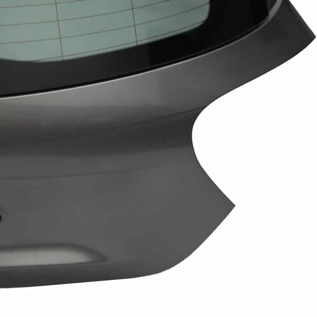 Klapa Bagażnika Mountain Grey 787 do Mercedes W176 o numerze A1767402200 Mercedes W176 Klapa Bagażnika Mountain Grey 787 - SKU A1767402200-MG1 - Numer Części A1767402200