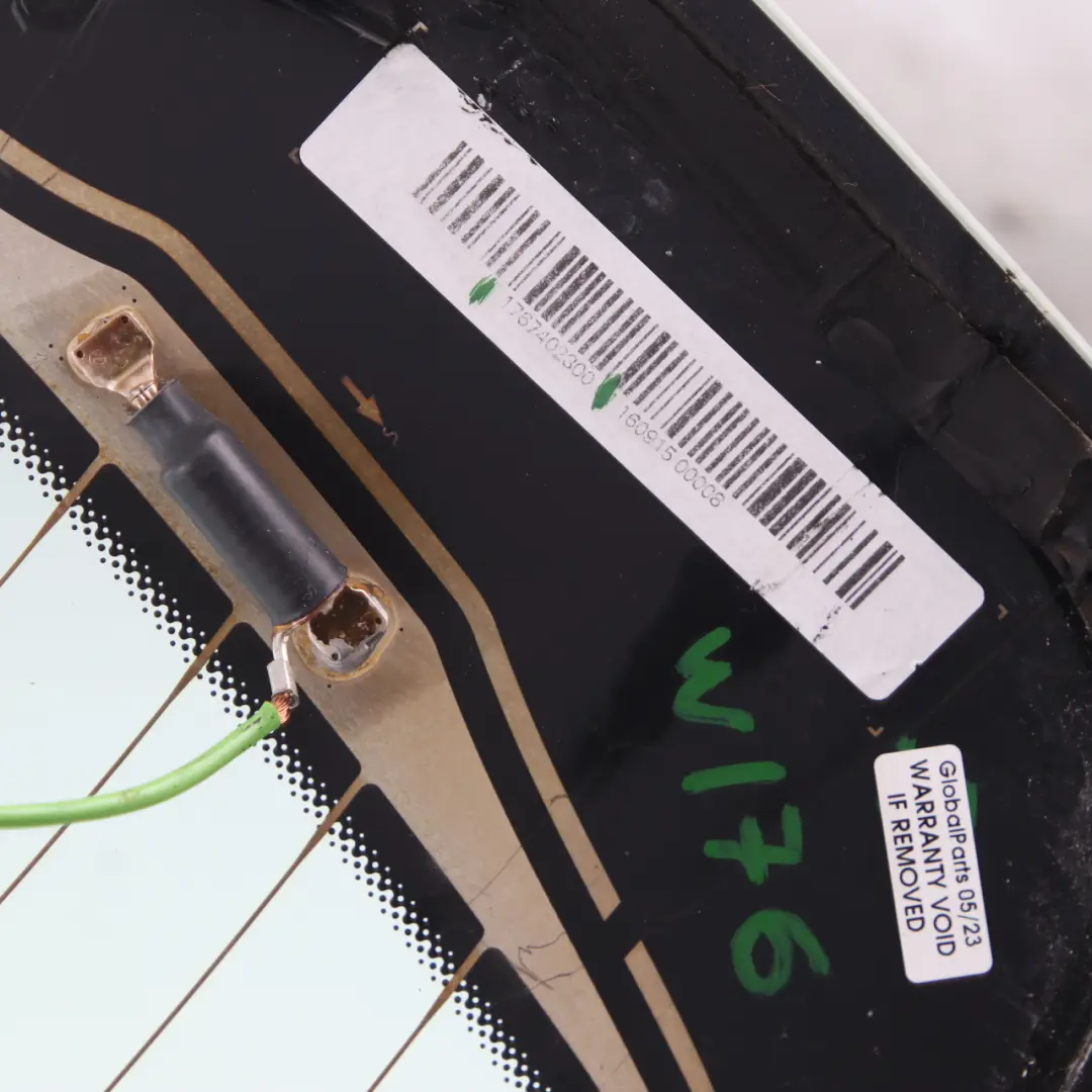 Lunotto Mercedes W176 Portellone posteriore Vetro verde Vetro AS2 per con numero di parte A1767402300 Lunotto Mercedes W176 Portellone posteriore Vetro verde Vetro AS2 - SKU A1767402300 - Numero di parte A1767402300