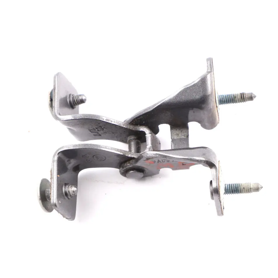 Mercedes W176 Kofferraumscharnier Heckklappe links Mineralgrau B39 A1767402800