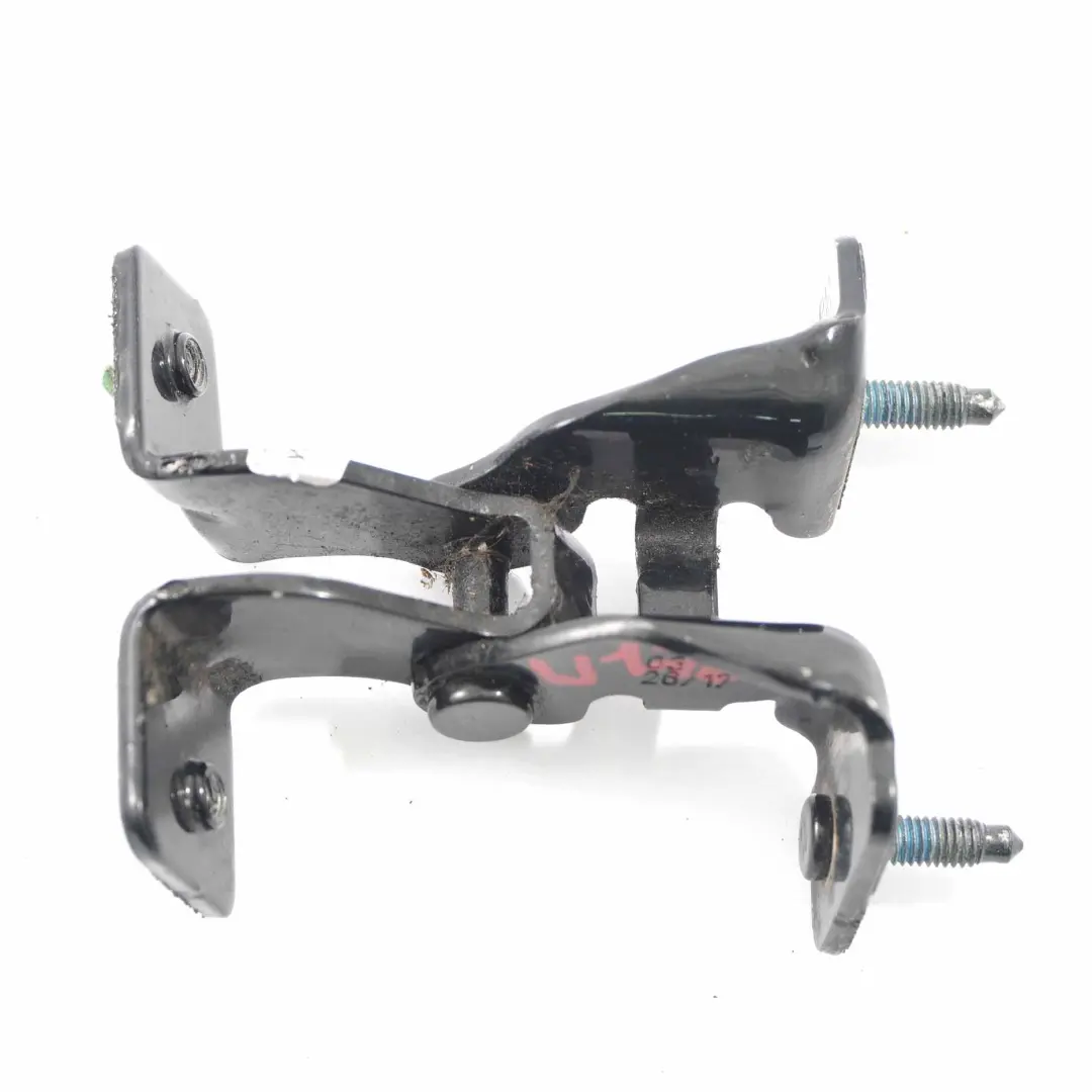 Bisagra Maletero Tapa Trasera Derecha Negro A2467400237 para Mercedes W176 con número de pieza A1767402900 Mercedes W176 Bisagra Maletero Tapa Trasera Derecha Negro A2467400237 - SKU A1767402900-BLK - Número de pieza A1767402900