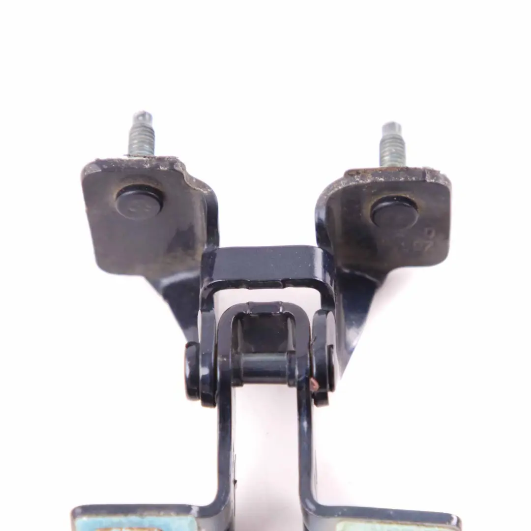 Kofferraum Scharnier Hinten Rechts Kavansitblau 890 für Mercedes W176 mit Teilenummer A1767402900 Mercedes W176 Kofferraum Scharnier Hinten Rechts Kavansitblau 890 - SKU A1767402900-CVB - Teilenummer A1767402900