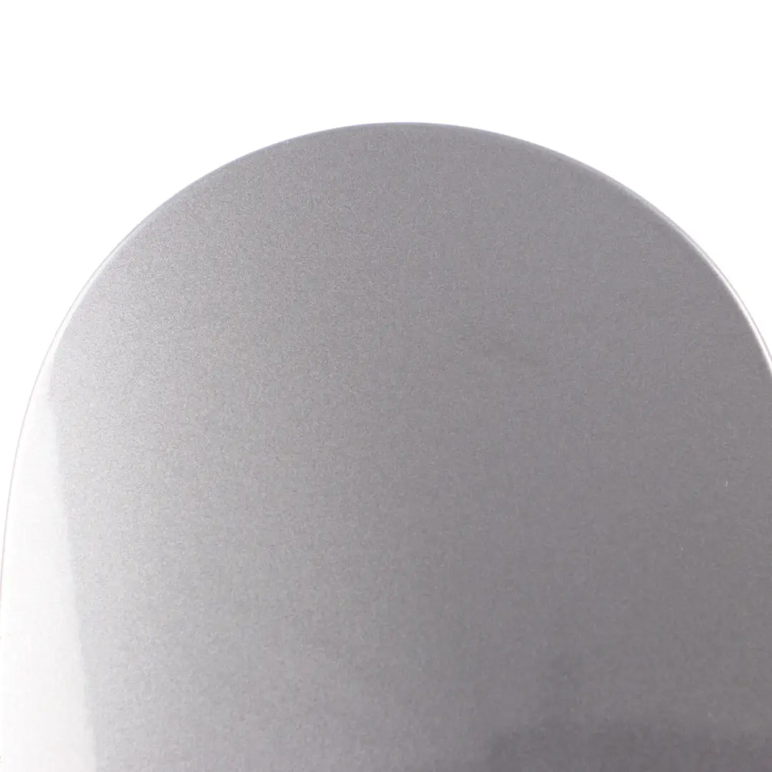 Coperchio del serbatoio del carburante Mountain Grey Metallic 787 per Mercedes W176 con numero di parte A1767570006 Mercedes W176 Coperchio del serbatoio del carburante Mountain Grey Metallic 787 - SKU A1767570006-MG - Numero di parte A1767570006