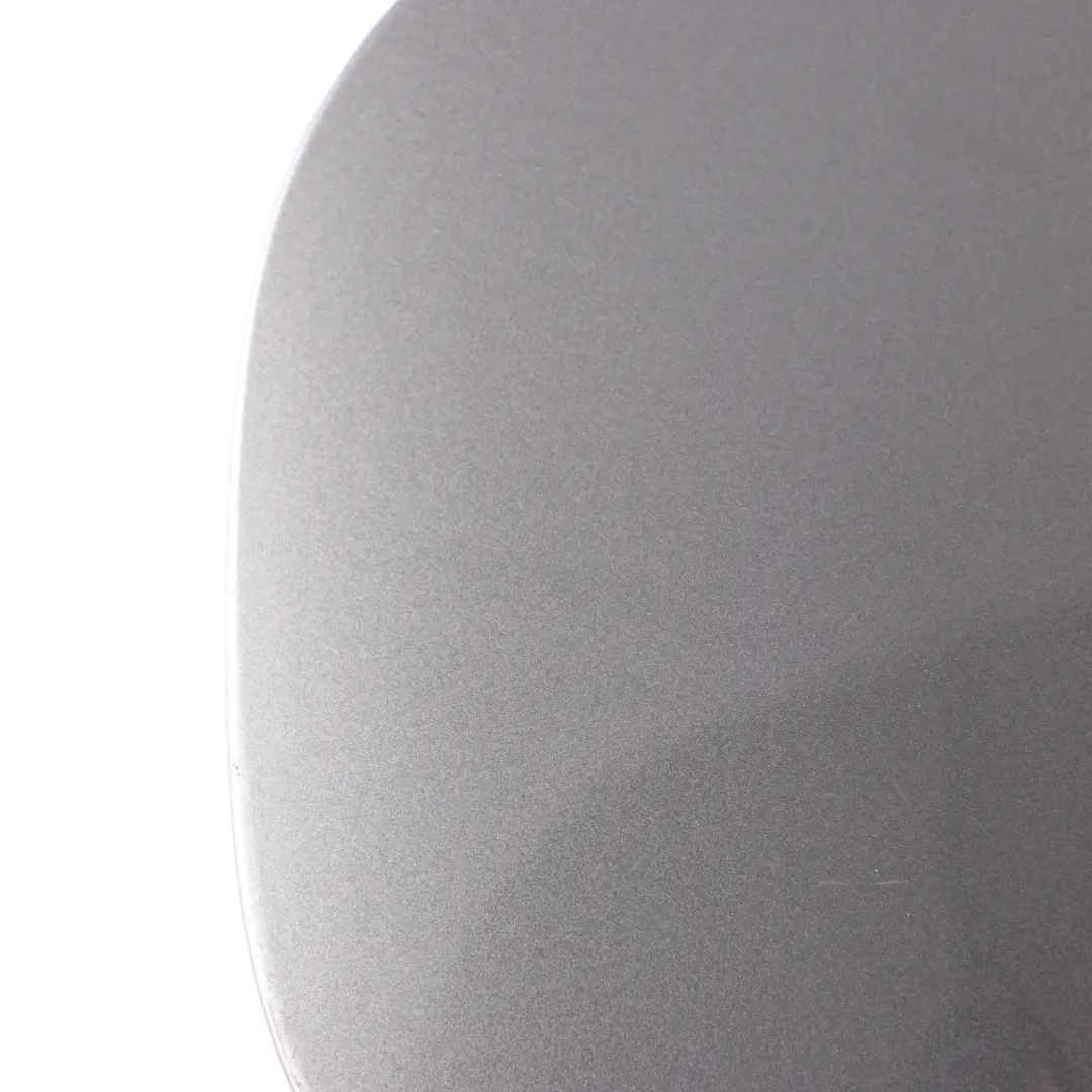 Couvercle bouchon réservoir carburant Mountain Grey Metallic 787 pour Mercedes W176 à propos du numéro de pièce A1767570006 Mercedes W176 Couvercle bouchon réservoir carburant Mountain Grey Metallic 787 - SKU A1767570006-MG - Numéro de pièce A1767570006