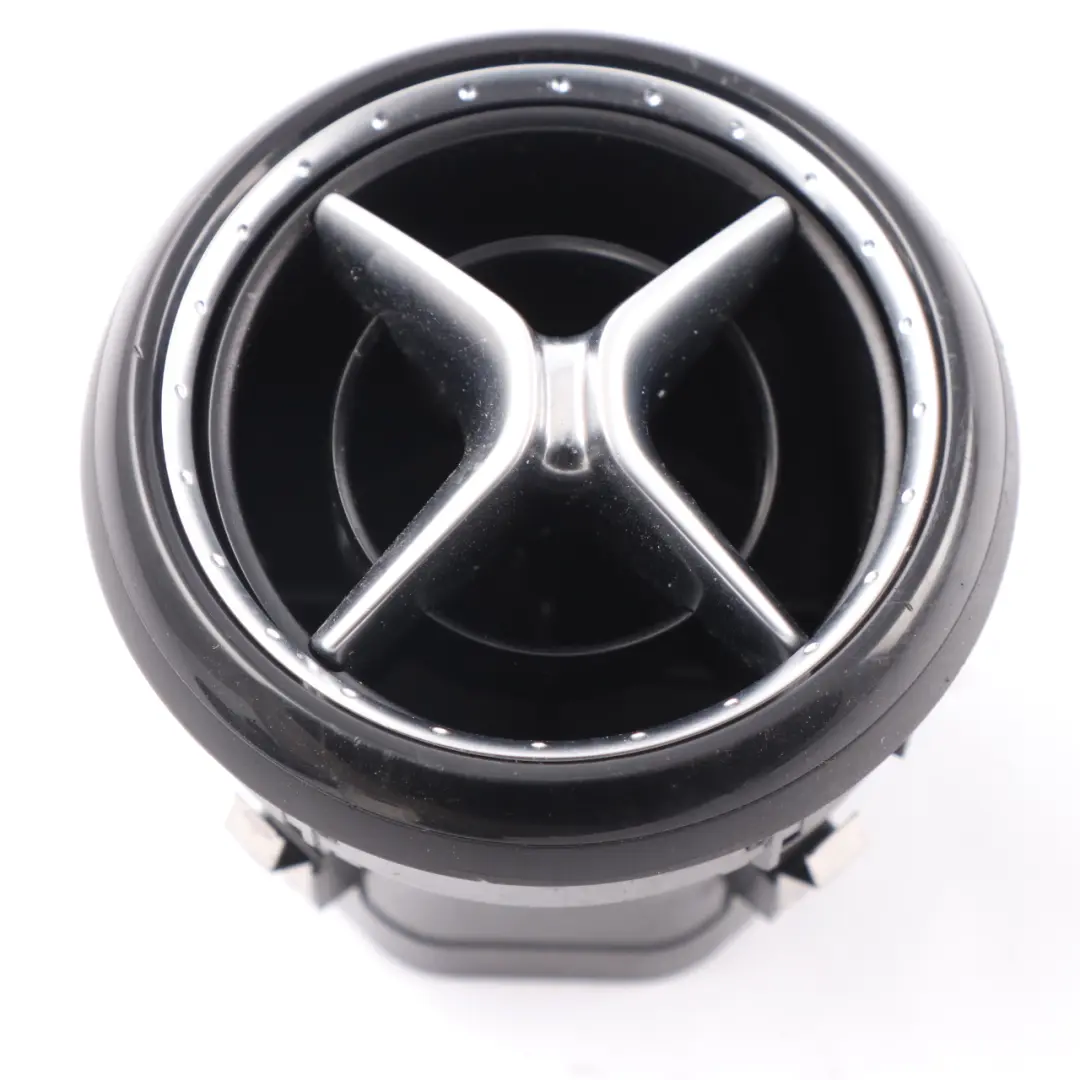 Mercedes W176 Ventilation tableau de bord gauche Nozzle Air Vent - SKU A1768300100 - Numéro de pièce A1768300100