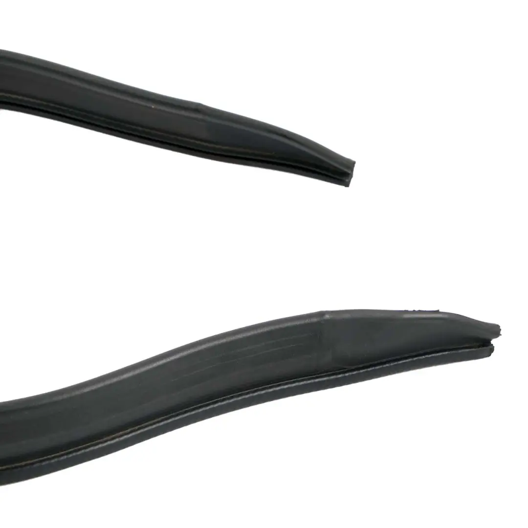 Mercedes W176 Guarnizione In Gomma Del Cofano Motore - SKU A1768310042 - Numero di parte A1768310042