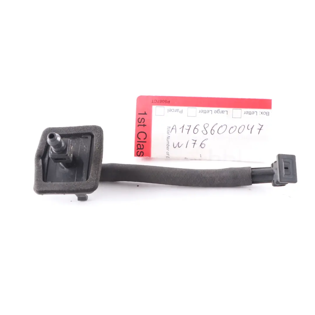 Buse de pulvérisation lave glace arrière hayon Jet pour Mercedes W176 à propos du numéro de pièce A1768600047 Mercedes W176 Buse de pulvérisation lave glace arrière hayon Jet - SKU A1768600047 - Numéro de pièce A1768600047