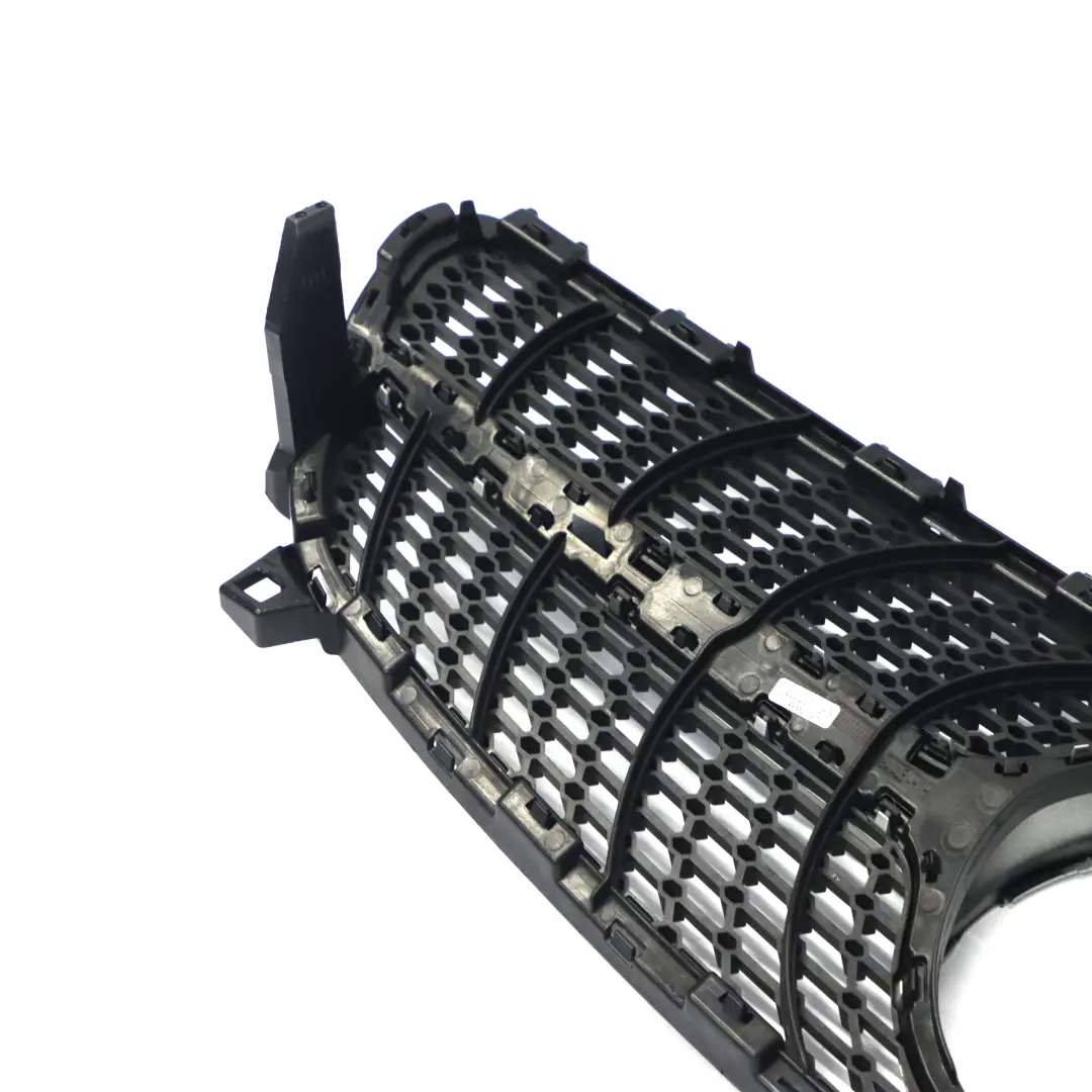 Mercedes W176 AMG Radiateur Grille Avant Pare-chocs Cache Panneau A1768881760 - SKU A1768807600 - Numéro de pièce A1768807600