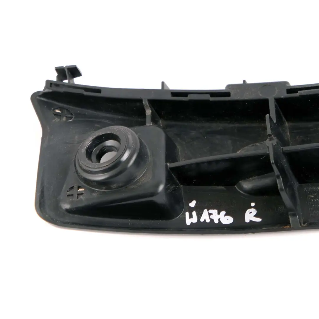 Mercedes W176 Parachoques Trasero Derecho O / S Soporte De Montaje - SKU A1768850265 - Número de pieza A1768850265