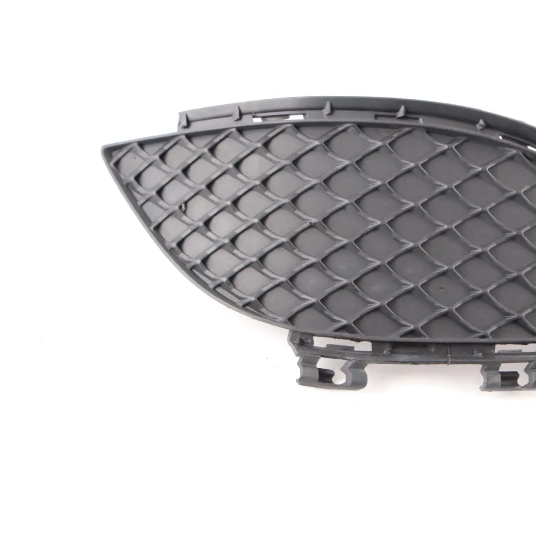 Mercedes W176 Embellecedor Cubierta Lámpara Delantero Izquierda - SKU A1768850322 - Número de pieza A1768850322