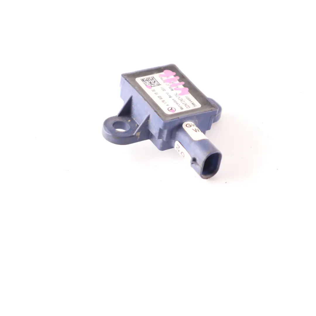 Frontdruckaufprall Sensoreinheit Modul für Mercedes W176 mit Teilenummer A1769051600 Mercedes W176 Frontdruckaufprall Sensoreinheit Modul - SKU A1769051600 - Teilenummer A1769051600